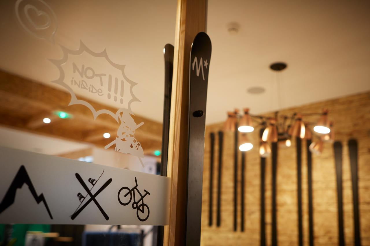 Moontain Hostel Оз Экстерьер фото